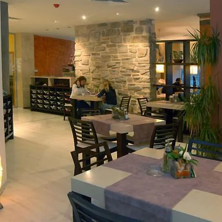 Hotel Luxor 3*