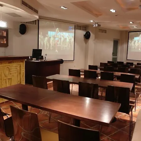 Hotell Luxor 3*