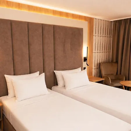 Hotel Luxor 3*