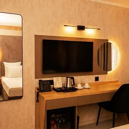 Luxor 3*
