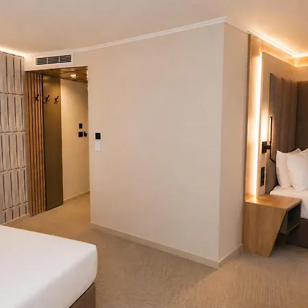 Luxor 3*