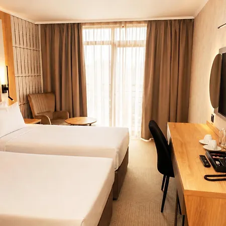 Hotel Luxor 3*