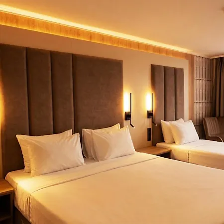 Luxor Hotel
