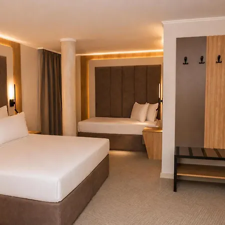 Hotel Luxor 3*